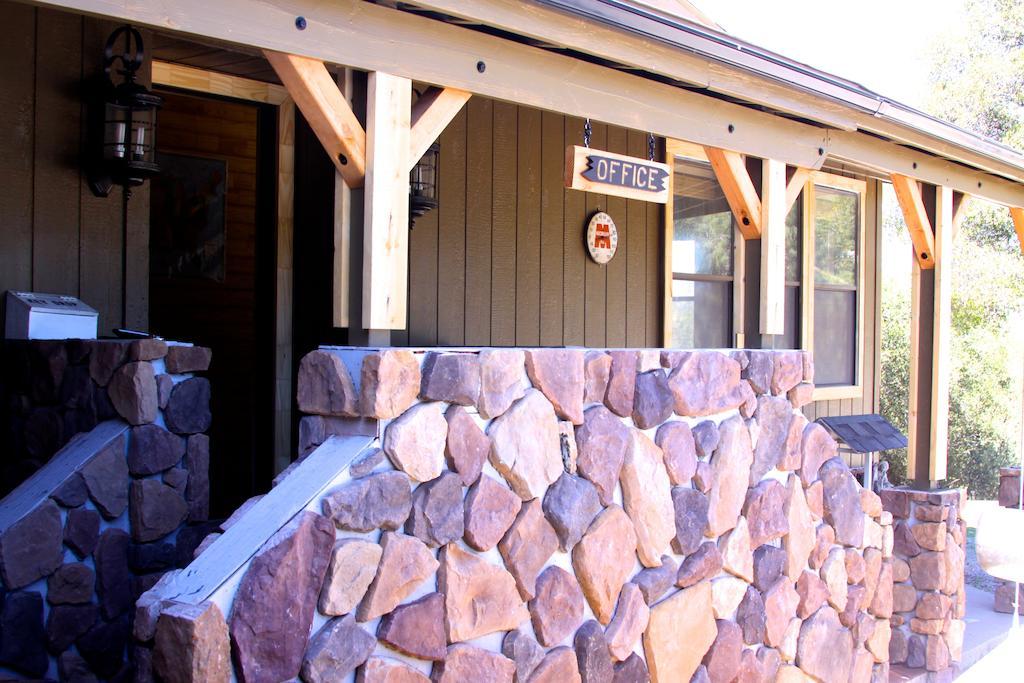 Yosemite Gold Country Lodge Султервілл Екстер'єр фото